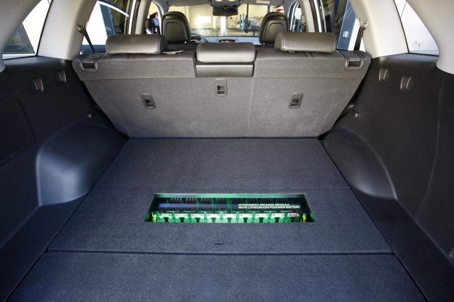  Kia Sorento Hybrid 2010 года  (фото 9 из 31)